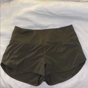 Lululemon speed up short high rise 2.5” size 8